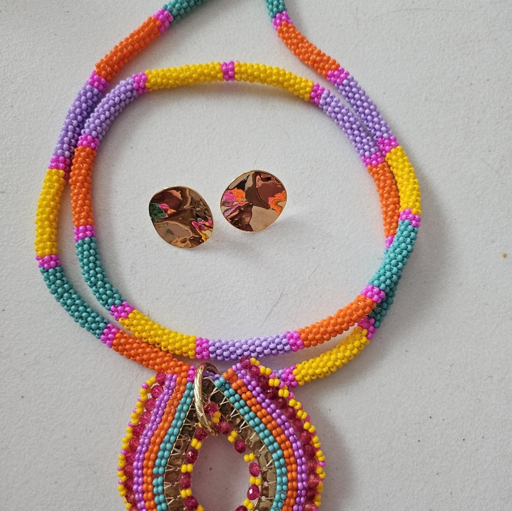 Colombian necklace plus earrings